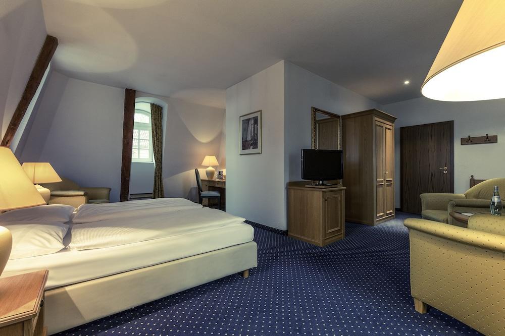 Hotel Schloss Neustadt-Glewe Bagian luar foto