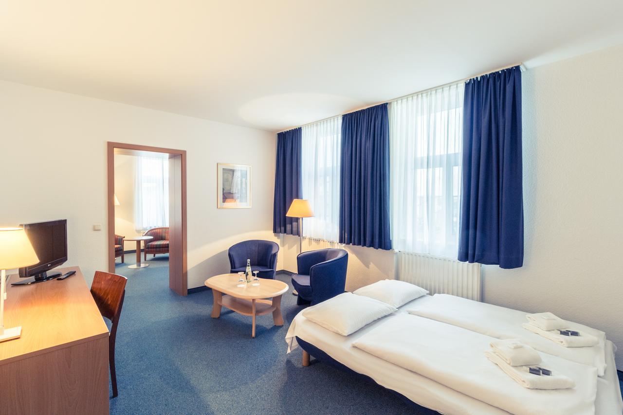 Hotel Schloss Neustadt-Glewe Bagian luar foto