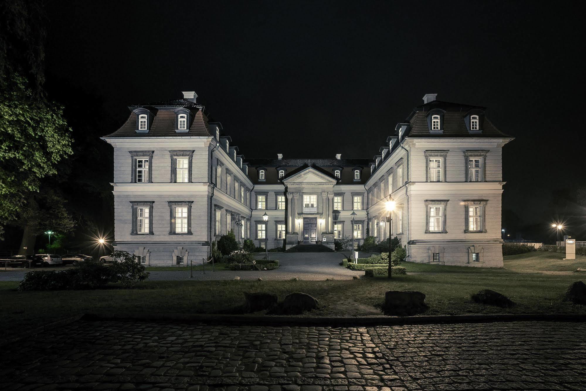 Hotel Schloss Neustadt-Glewe Bagian luar foto