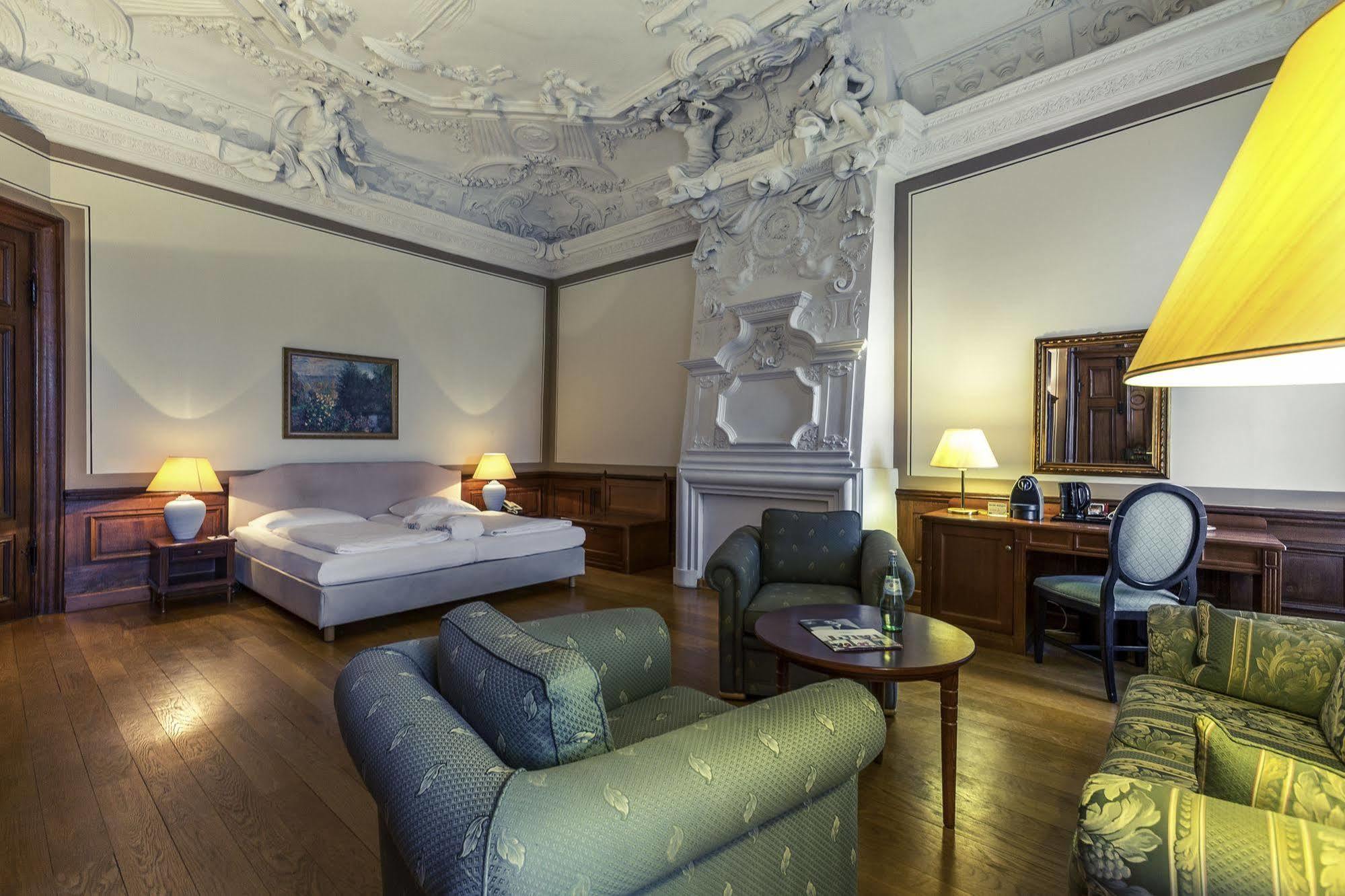 Hotel Schloss Neustadt-Glewe Bagian luar foto